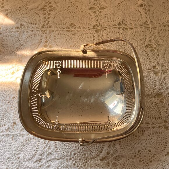 Vintage Silver Plate Pedestal Handled Basket with Tatted Doily - S&S Stamped - Picture 2 of 10